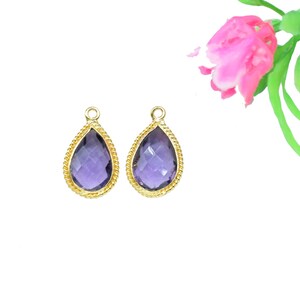 Améthyste 10x14 Teardrop Bezel Charm, Amethyst Teardrop bijoux faisant Carft, connecteur de caution unique, pendentif en forme de larme fait à la main, lien de lunette de station