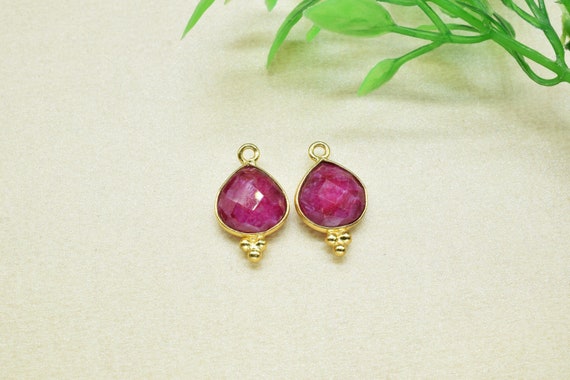 Natural Ruby 10mm Heart Bezel charms,Station Bezel Link Supplies,Ruby Heart Jewelry Making,Heart Shape Pendant,Gemstone Connector Pendants