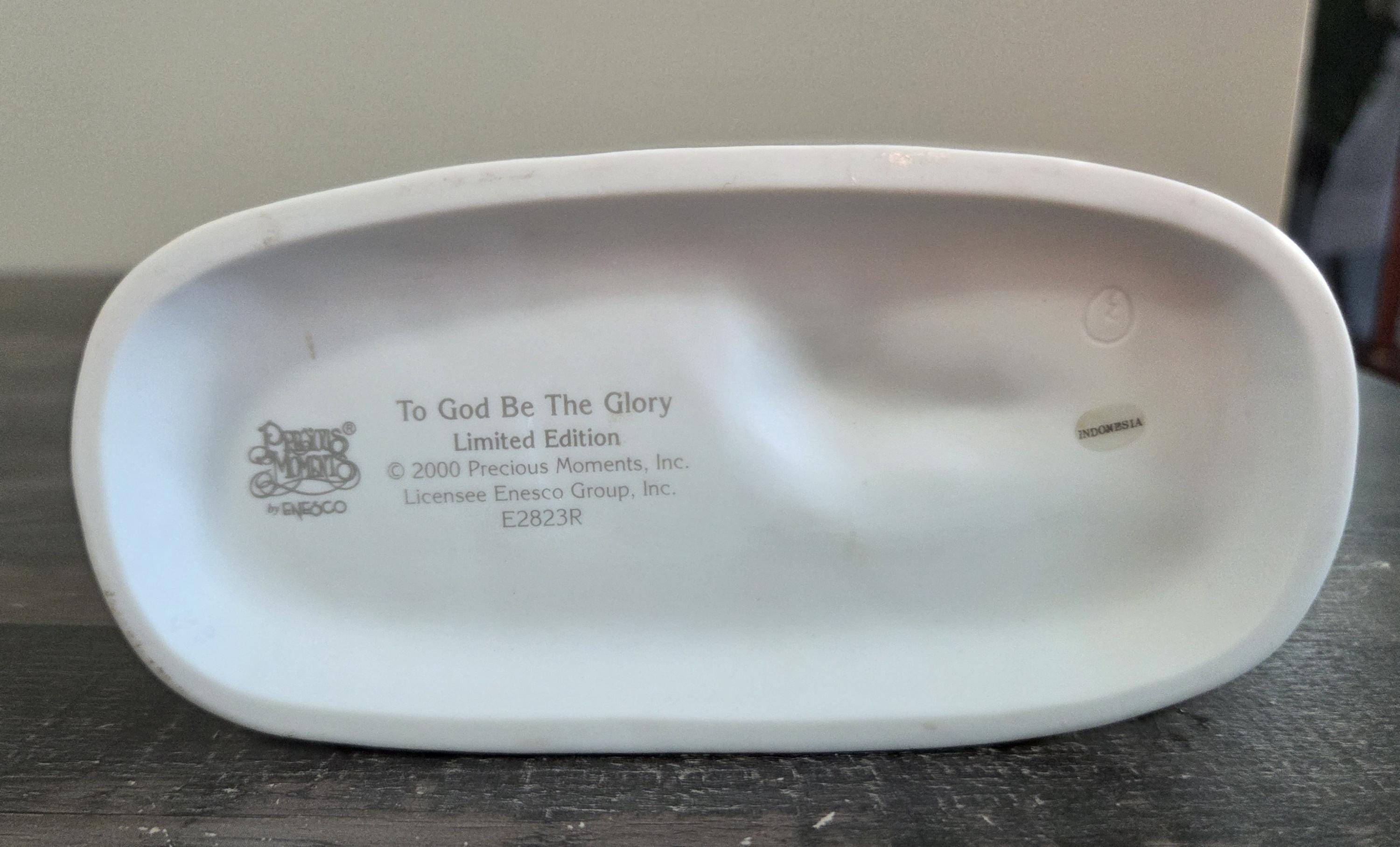 Precious Moments 2000 to God Be the Glory Limited Edition Figurine