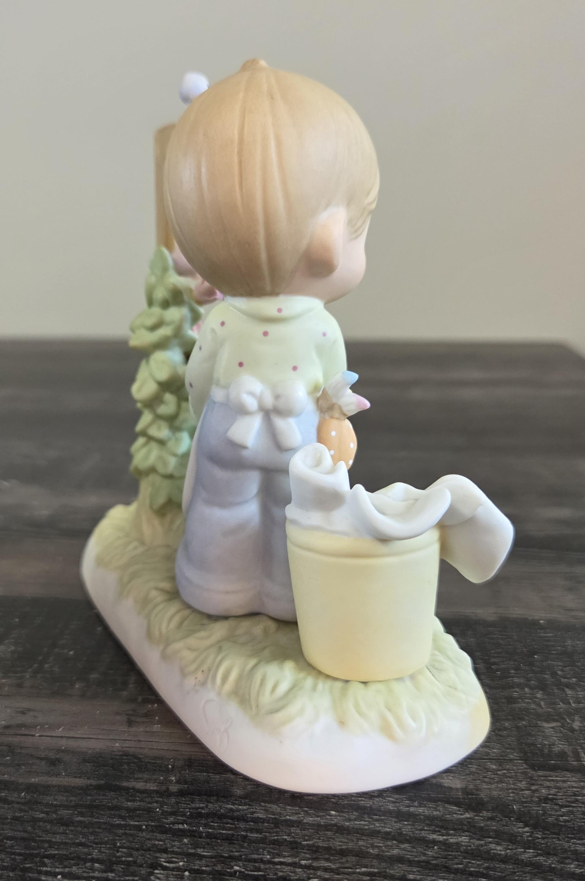 Precious Moments 2000 to God Be the Glory Limited Edition Figurine