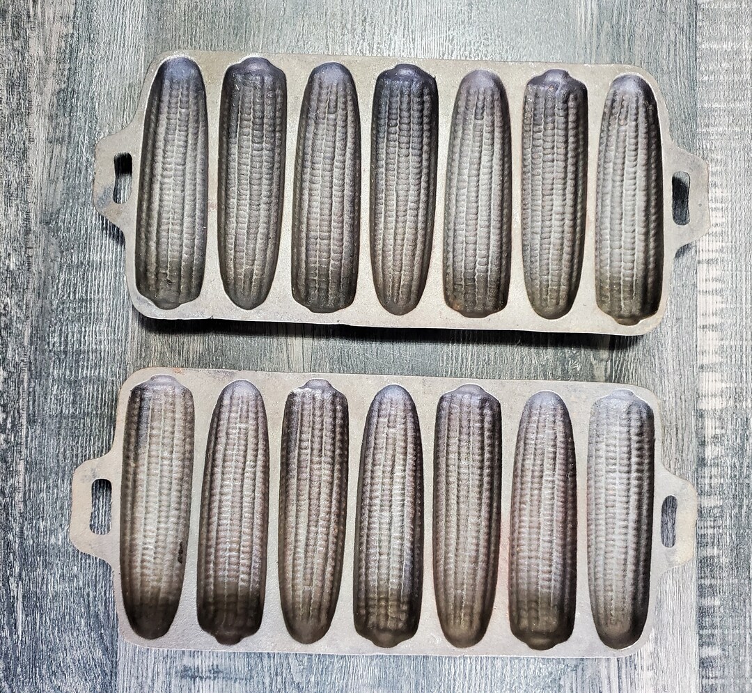 2 Vintage Cast Iron Cornbread Muffin Pans Etsy