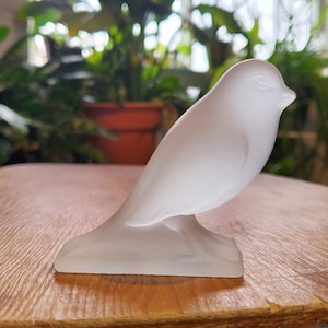 Vintage Frosted Glass Bird Decoration or Paperweight