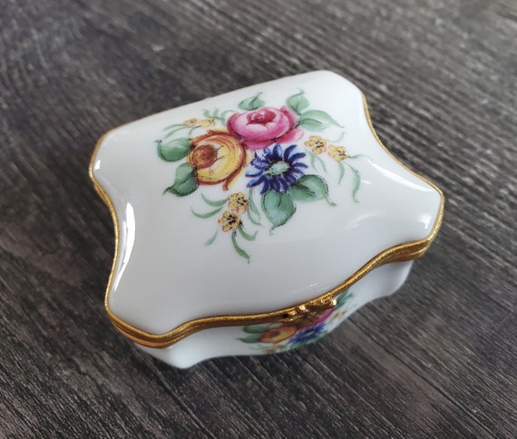 Artoria Limoges France Trinket Box