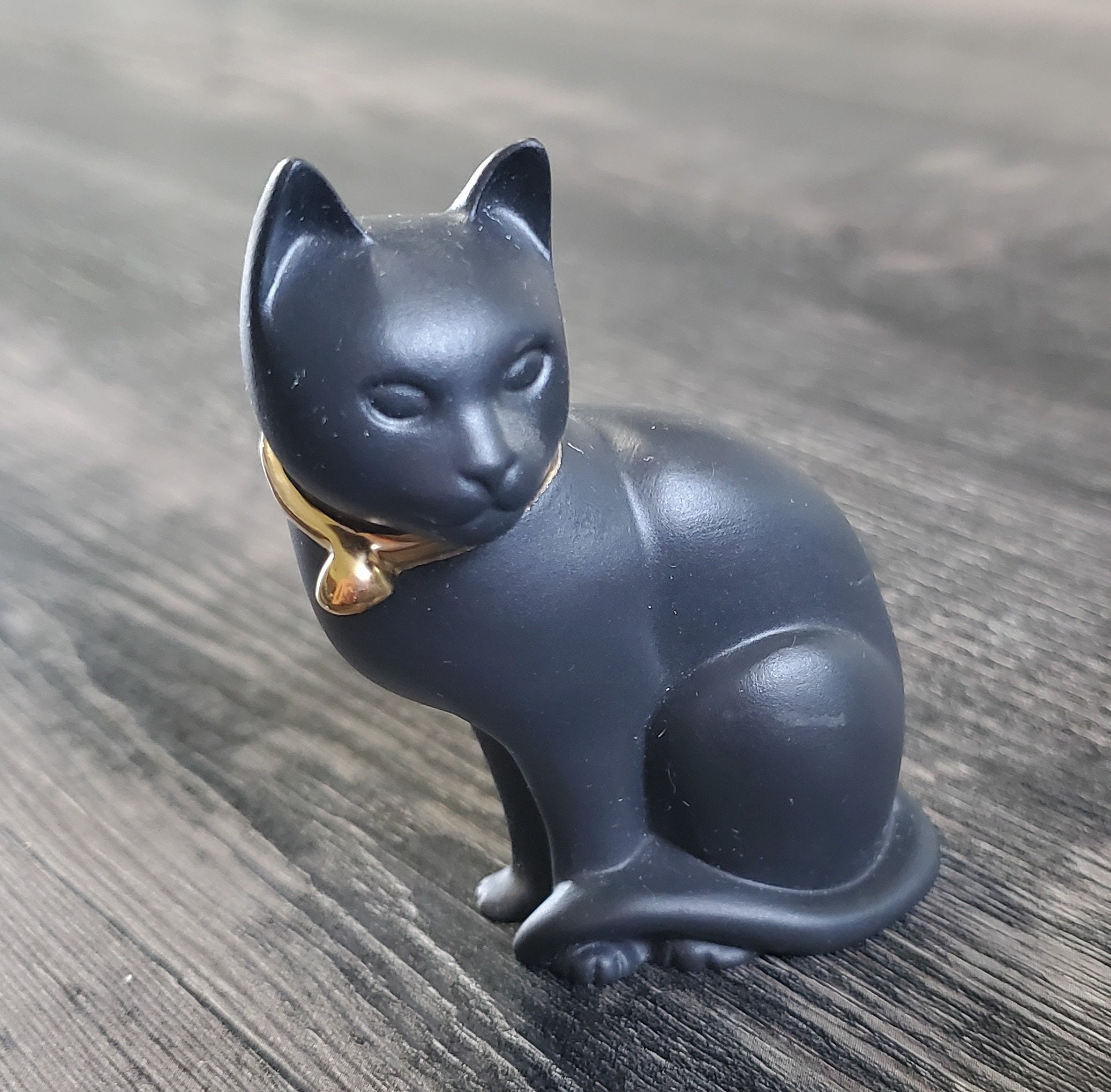 The Franklin Mint BLACK BASALT Curio Cabinet Cats - Etsy