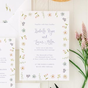 Plantilla de invitación de boda editable con diseño de flores silvestres lilas de Penélope / Tarjeta RSVP (3 piezas imprimibles) / Descarga instantánea de Templatet