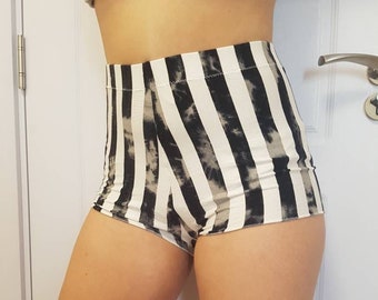 Black and white striped cotton shorts. high or low waisted shorts. Roller Derby Shorts. Hot shorts.
