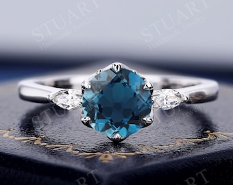 14k Yellow Gold Blue Topaz Solitaire Ring - December Birthstone Ring For Women (Size 6.5)