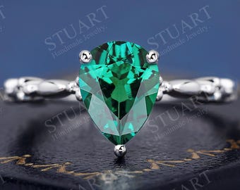 18K white Gold Pear-cut Lab Created Emerald Solitaire Engagement Ring with Luxury Handmade Design for Women Wedding Band