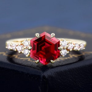 Hexagon Cut Red Ruby Ring For Women Cluster Ring 925 Sterling Silver Wedding Engagement Band Moissanite Handmade Ring Anniversary
