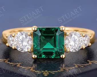 Asscher cut Emerald Engagement ring Yellow Gold ring Vintage Inspired Milgrain Band Elegant Green Gemstone Ring Classic Bridal Jewelry