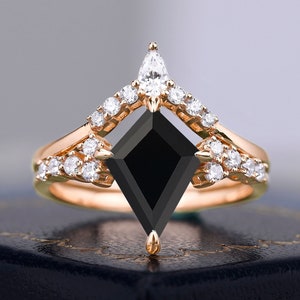 Handmade Anniversary Gifts Kite Shape Natural Black Onyx Ring Set 925 Silver Black Gemstone Ring Set For Women Engagement Ring Wedding Band