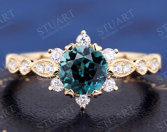 Vintage Solid Gold Blue Green Sapphire Engagement ring, Round Cut Floral Halo Wedding Ring for Women, Romantic Heart-shaped Prongs ring