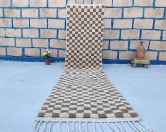 Handwoven Checkered Moroccan Rug – Beige and White Wool