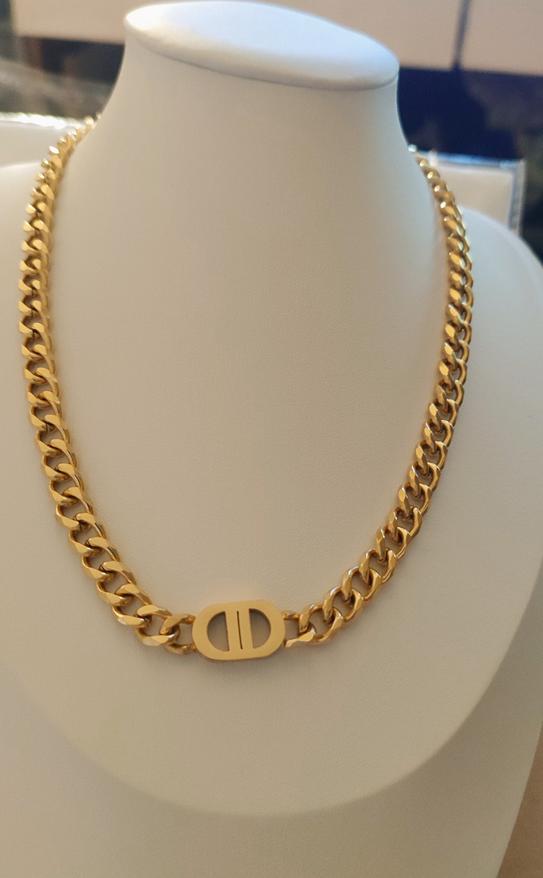 Dior Drop Pearl Necklace
