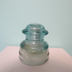 Rare Vintage glass aqua insulator,  Whitehall Tatum Company. No. 5