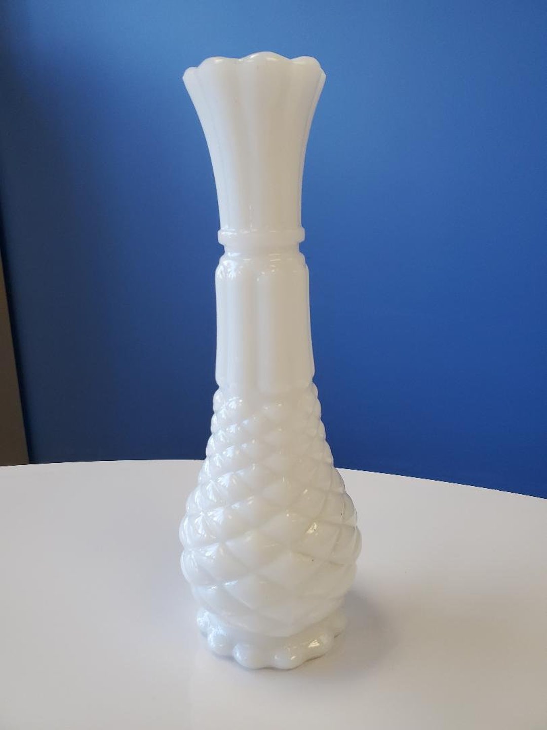 Vintage Anchor Hocking Milk Glass W4371 Pattern Bud Vase Etsy