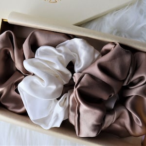 Silk Scrunchies,Silk Bow Scrunchie,Silk Scrunchie, Hair Tie,Hair Care Product,Soft Scrunchies,Hair Scrunchies, Bridesmaid Scrunchies