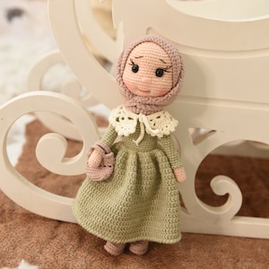 Crochet Hijab Doll, Amigurumi Muslim Doll, Crochet Amigurumi Doll For Sale, Crochet Hijab Dolls Amigurumi