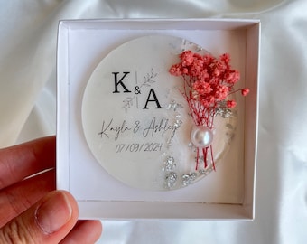 Benutzerdefinierte Kühlschrankmagnete, Hochzeitsgeschenke, Verlobungsgeschenk, getrocknete Blumenmagnet für Gäste, Hochzeitsgeschenke, Hochzeitsmagnet, Epoxy-Magnet, Babyparty