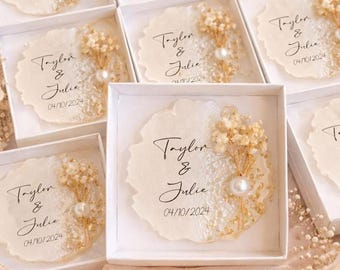 Custom Wedding Guest Gift Magnet, Wedding Party Magnet Favor, Wedding Keepsake, Save the Date Magnet, Baptism Favor, Baby Shower Favor