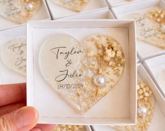 Rustic Wedding Magnet Favor, Personalized Name Date Keepsake, Unique Guest Gift Idea,Handmade Wedding Magnet Favor, Custom Name Date Gift