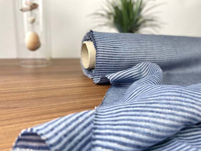 Tessuto blu 100% lino, lino al metro tagliato su misura, lino per abbigliamento e patchworking immagine 1