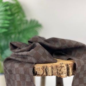 Tessuto 100% lino con quadrati marroni, lino pregiato tagliato su misura, lino per abbigliamento