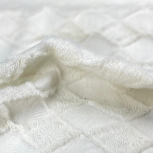 Tessuto misto  lana colore bianco , tessuto al metro tagliato su misura, ideale per giacca e pantaloni o patchworking