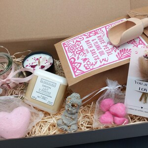 Muttertagsgeschenk XXL-Box Freundinnenbox mit einem Glas mit liebevollen Botschaft Wellness  Auszeit Trockenblumen Freundschaft Seife Badebo