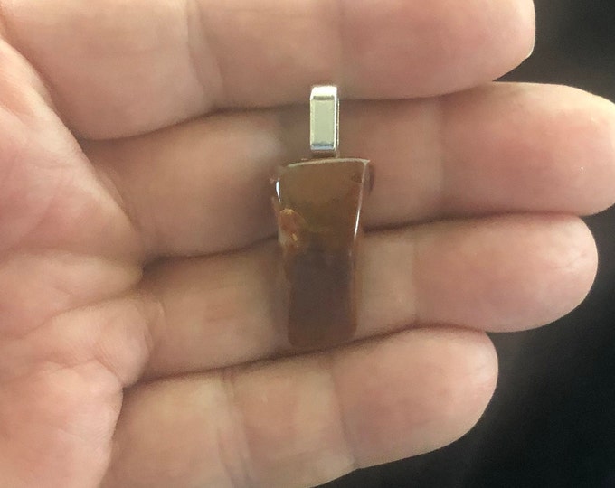 Promotes the Feelings of Tranquility, Safety and Security, Dispels Negative Feelings, Red Jasper Agate Pendant