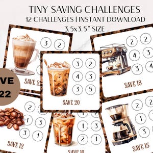 Può includere: Una collezione di sfide di risparmio a tema caffè. Il design presenta illustrazioni ad acquerello di bevande e attrezzature per il caffè, con numeri per tenere traccia dei risparmi. Il testo recita "TINY SAVING CHALLENGES" e "12 CHALLENGES | DOWNLOAD IMMEDIATO 8,9x8,9cm DIMENSIONE".
