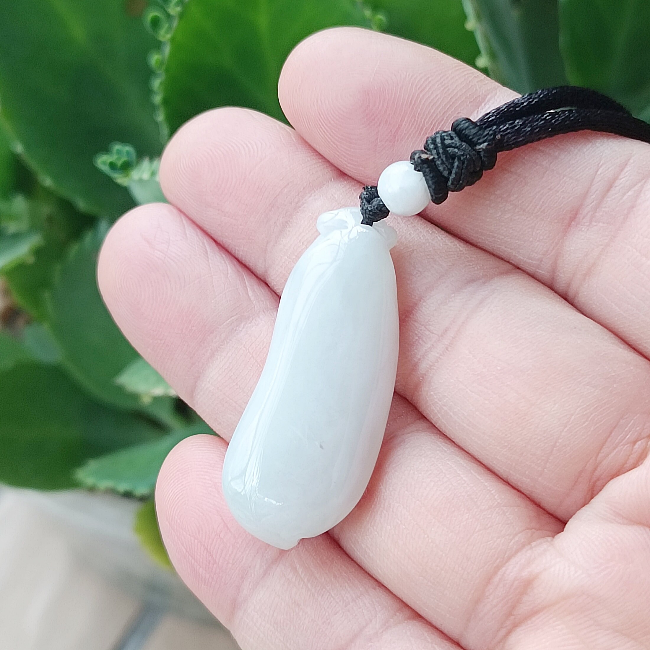 本物の翡翠ペンダントネックレス 天然ビルマ産 グレードA JP0541