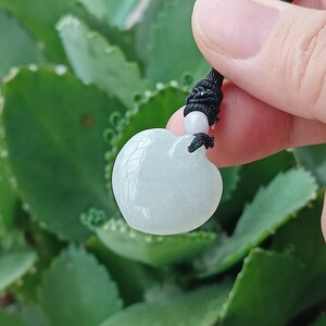 Authentic Jadeite Jade Pendant Necklace Natural Burmese Grade A JP0545