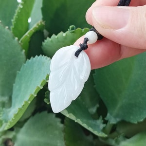 Authentic Jadeite Jade Pendant Necklace Natural Burmese Grade A JP0570