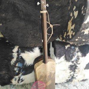 Gift+Marocain Gnaoua instruments, instruments Gnawa, musique soul Guembri basse Gnawa