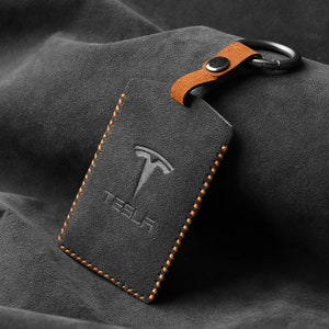 Autoec Key Card Holder for Tesla Model 3 Y, 2 Pcs PU Leather Key Card Cover Case Protector Compatible with Tesla Model 3 Including Key Chain