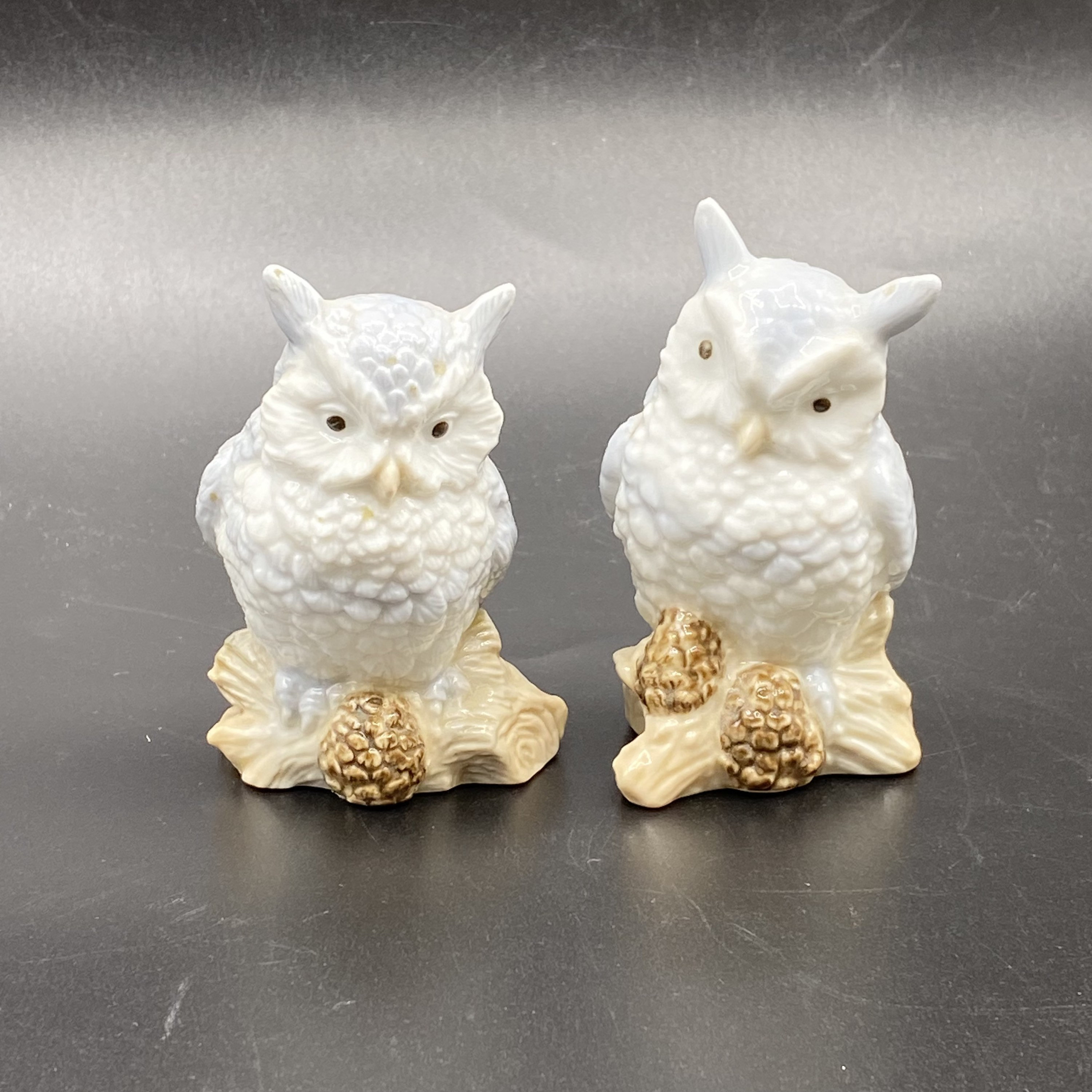 ヴィンテージ ボーンチャイナ製 シロフクロウの鳥型ソルト＆ペッパー 