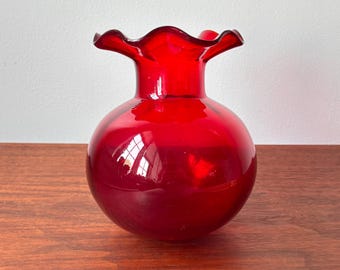 ヴィンテージの赤いツイストステムガラス花瓶：フリルトップ - Etsy 日本