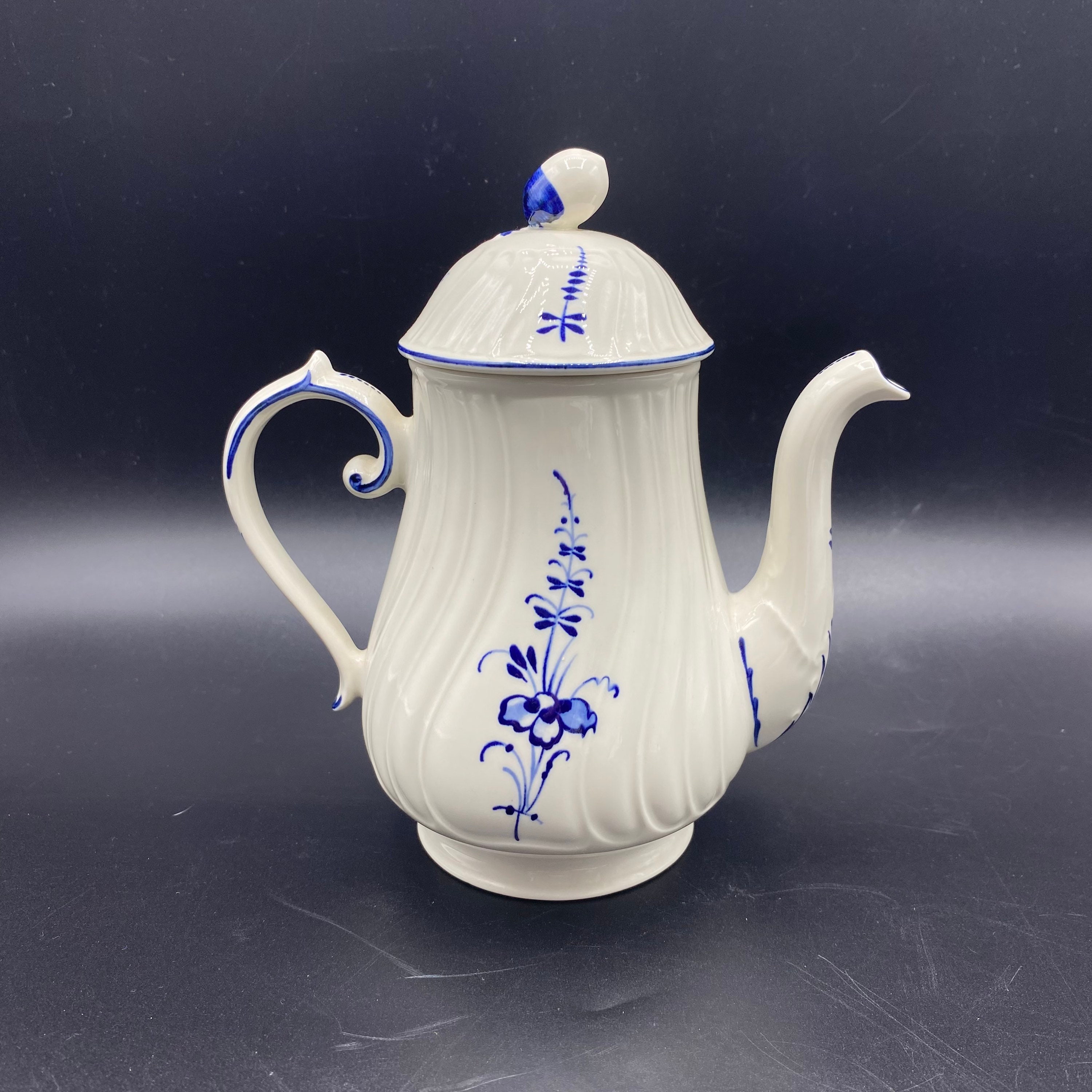 Villeroy & Boch製のVieux Luxembourgオーバル皿