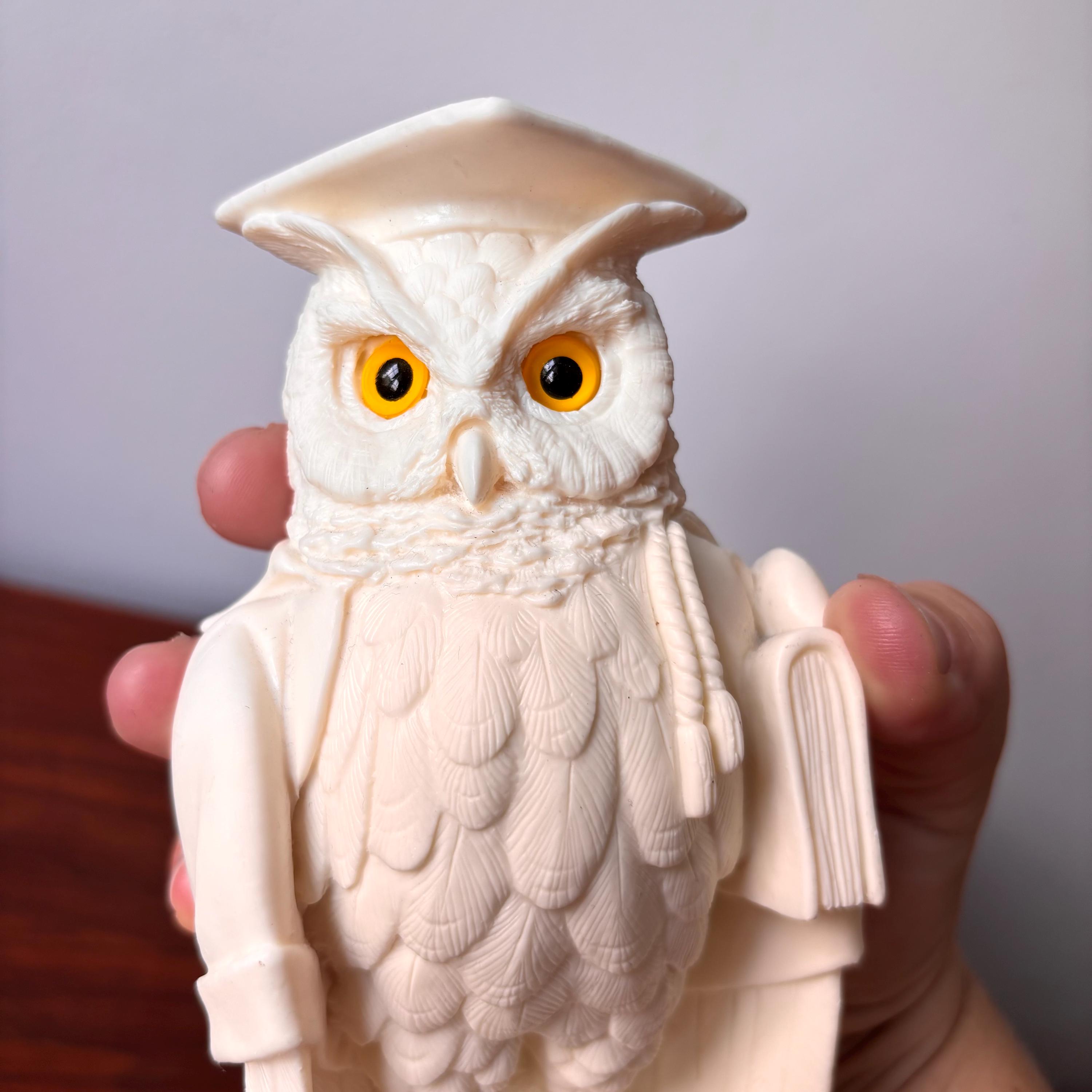 ヴィンテージのアラバスター彫刻のフクロウの彫刻：Ferro A Lucchesi