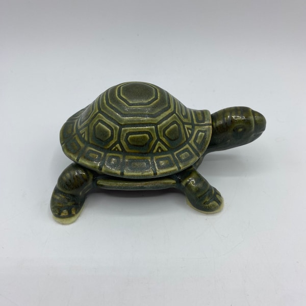 Vintage Green Ceramic Tortoise / Turtle Trinket Box Key Ring Holder