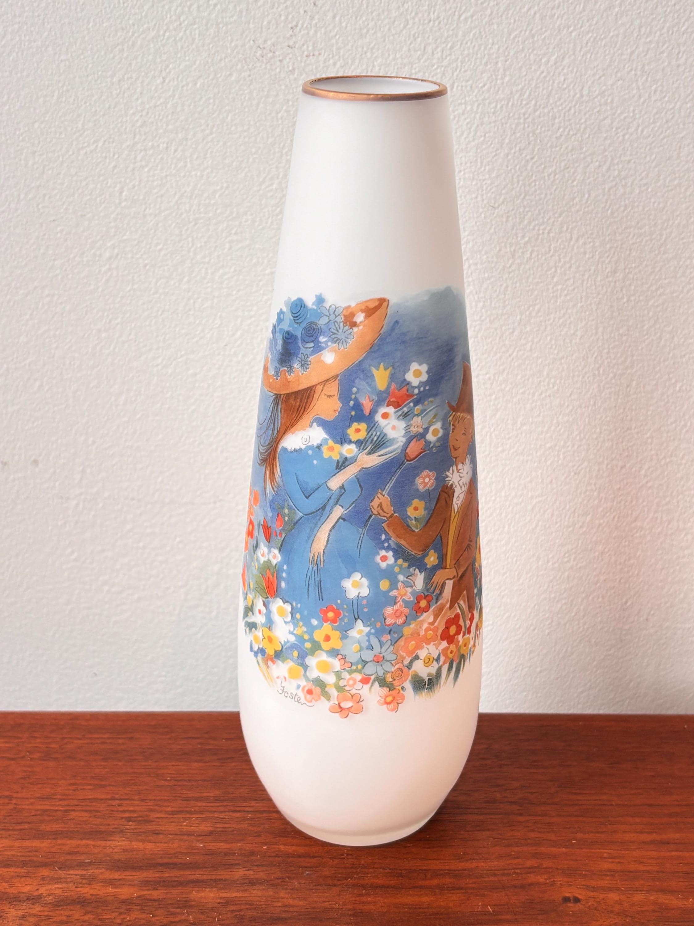 Vintage Foster Design Napcoware Japan Frosted Satin Glass Courting