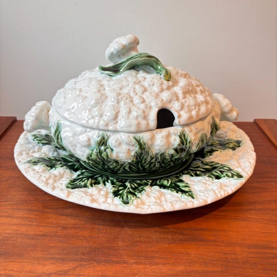 Vintage Bordallo Pinheiro Large Cauliflower Green & White Soup