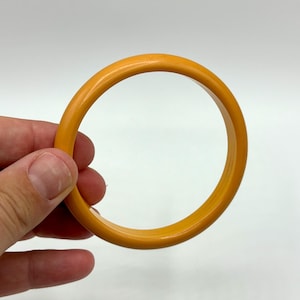 Vintage Bakelite Butterscotch Bangle Bracelet
