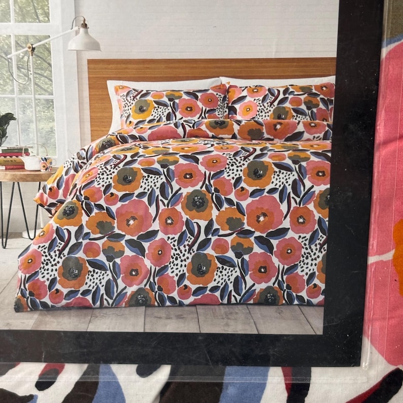 Rosarium Duvet Cover & Sham Set - Thumbnail 5