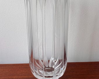 Vintage 1970s Scandinavian Crystal Flower Vase Scallop Art Glass Vase 8.75”