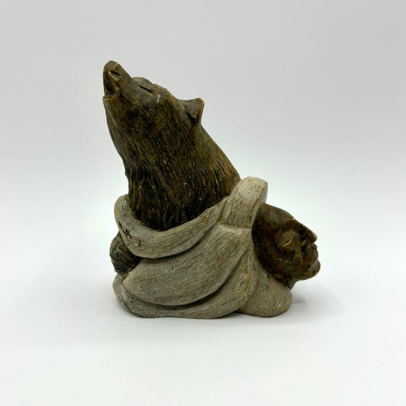 Vintage Wolf Soapstone Carving Mohawk Indian Six Nations Howling