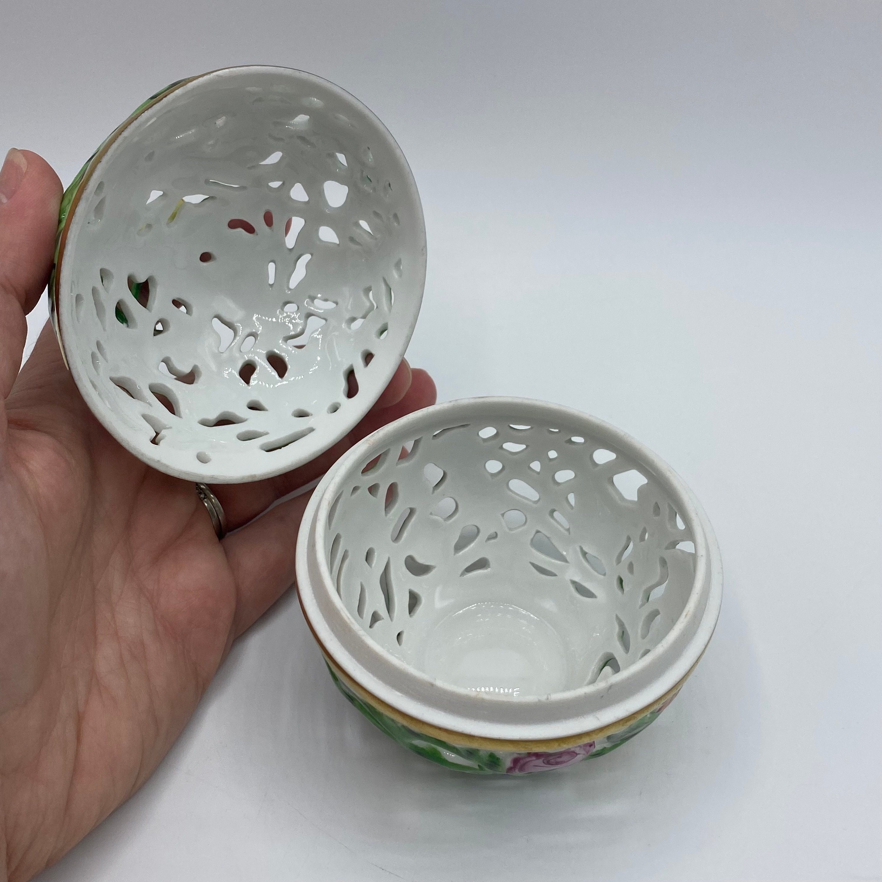 Vintage Herend Hungary Porcelain Trinket Box: Handpainted Floral