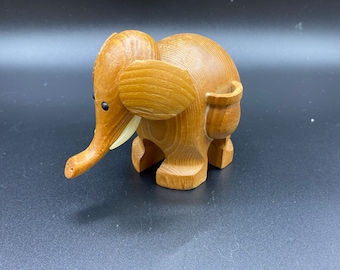 Figura de elefante de madera vintage MCM, porta palillos de dientes, tal como está
