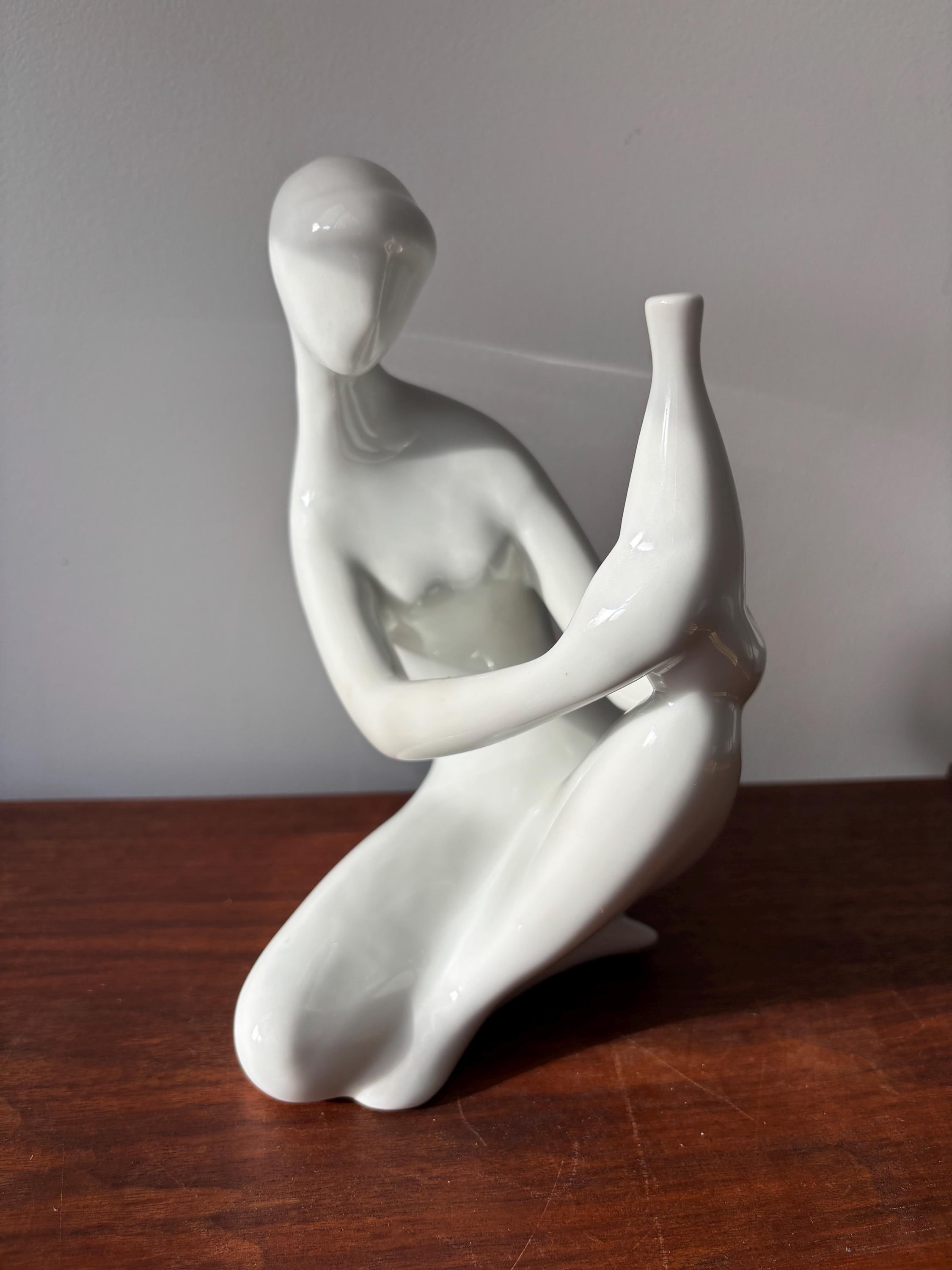  dux オブジェ　Jitka Forejtová Porcelain Statue Designed by Jitka Forejtova for Royal Dux